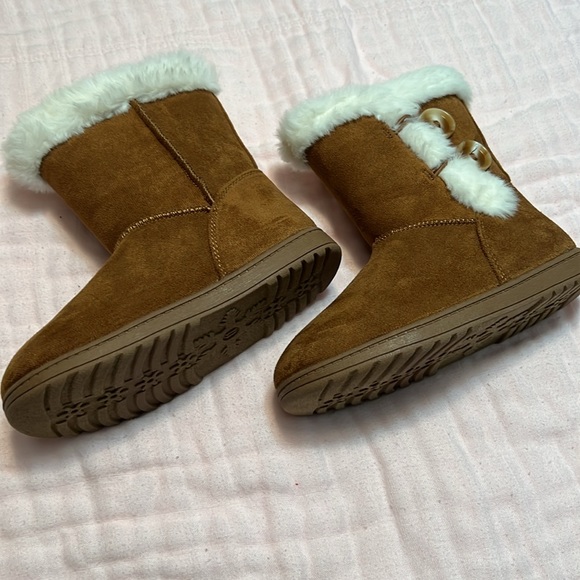 Little Girls Boots NWOT Size 11 med. - Picture 2 of 7